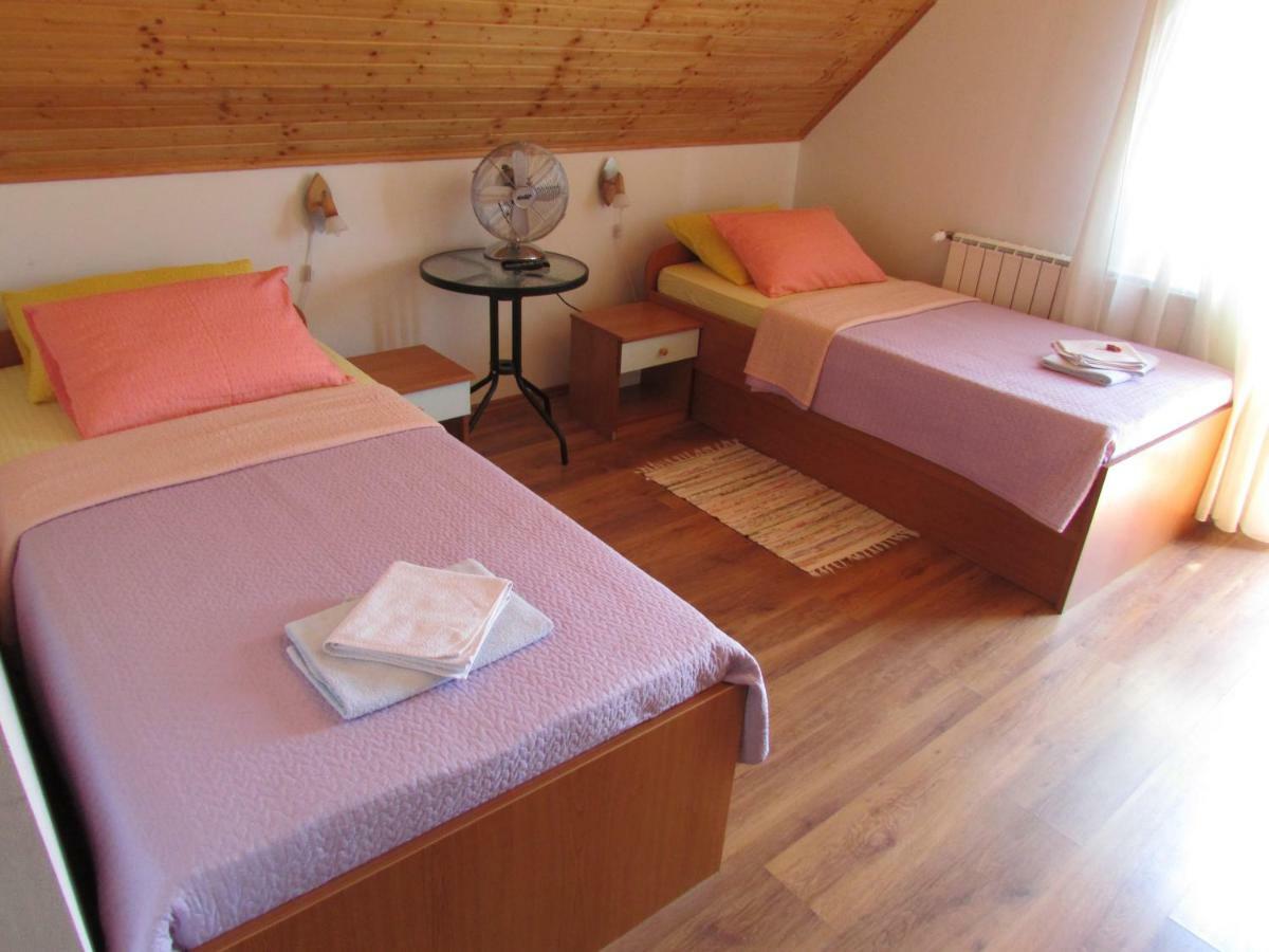 Guest House Nenad Plitvicka Jezera Luaran gambar